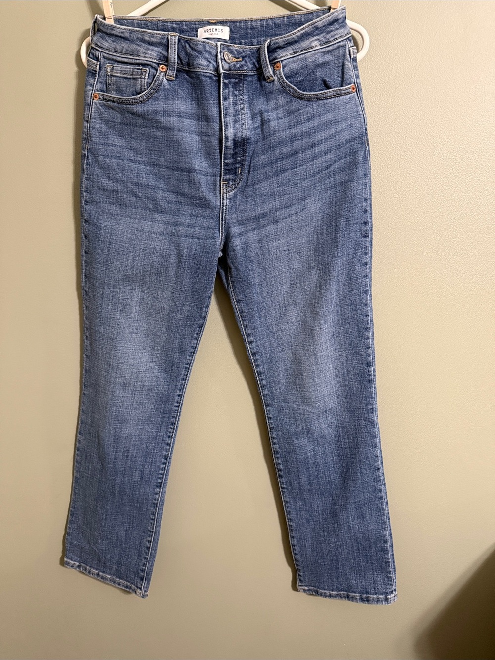 Artemis Design Co. Women's Straight Leg Jeans in Medium Blue Wash